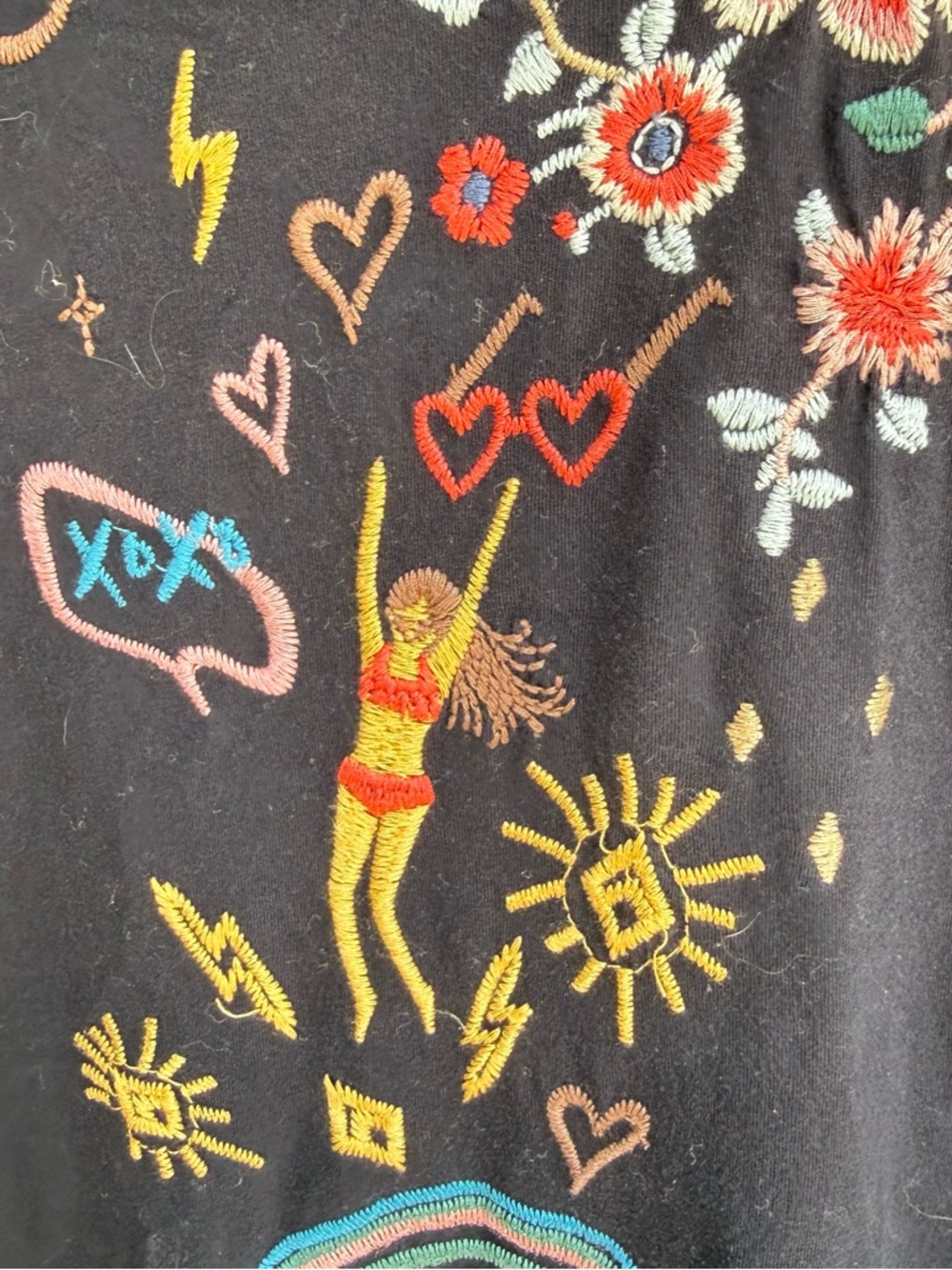 JOHNNY WAS Ruth Puff Sleeve Black Embroidered Floral & Heart Tunic Tee, XL - Picture 8 of 10